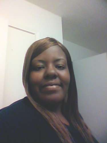 I'm a cool layed back female. Love chillin with my lil girl she is my world.