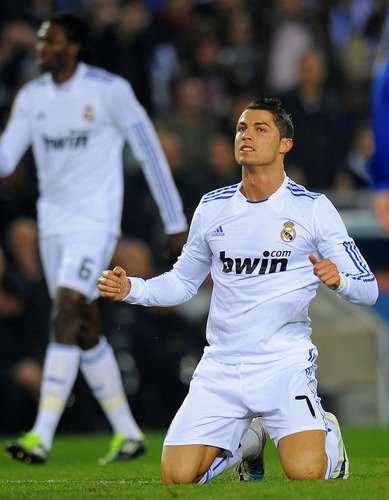 Muslim, Girl, Real Madrid. Always put Allah first!