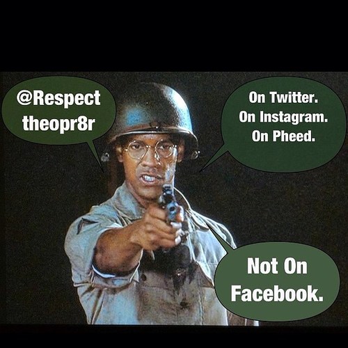 iPhone/AT&T SNOB. Sitcom•head. HipHop•head. former mixtapeaddict. Dont talk to my barber during my cut!