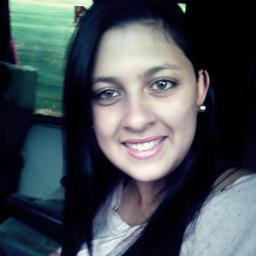 Não tente me entender, se nem eu mesmα posso me compreender. αpenαs cαminho e tiro de cαdα gotα de vidα o que preciso pαrα viver. ੴ