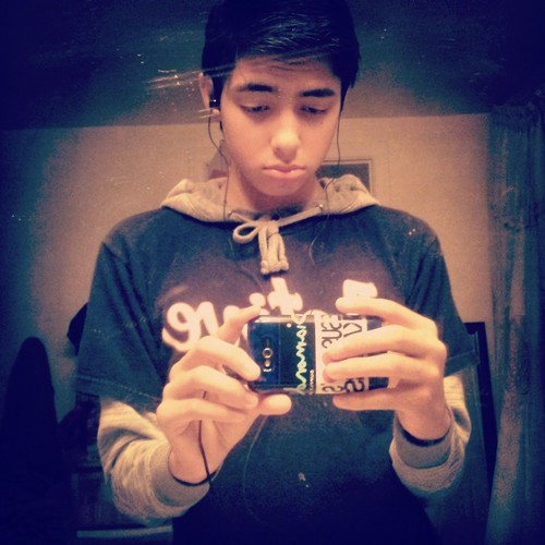 Follow me?! ^,^ , 16 yrs. , junior at Lakewood high school , soccer ♥