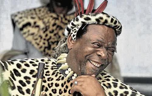 Kingdom of the Zulu. Umuntu ngumuntu ngabantu, ubuntu abande esizweni.