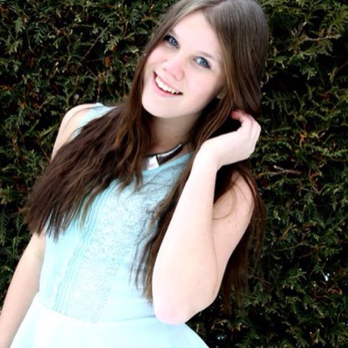 Möchtest du mein Lieblingsfoto mit Direct bekommen? Füge mich zu Freunden hinzu, ich suche nach neuen Bekanntschaften 👗😘👅