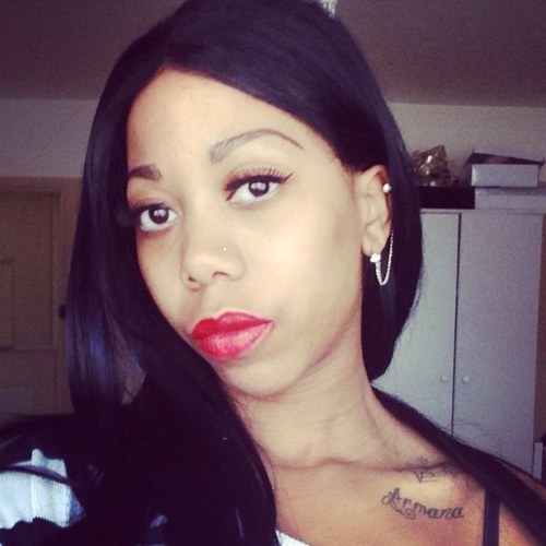 Ambitious,fun and intelligent. Big fan of Drake,love fashion,music and beauty but most of all my family! Xxxx