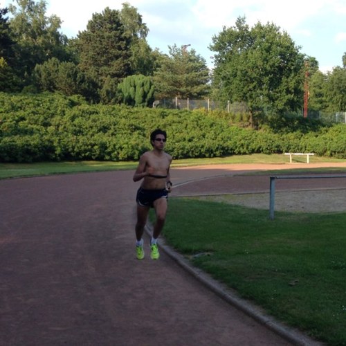 26 | MER student | Loper voor UT/Saxion-Runningteam | Baan - en wegatleet bij MPM Hengelo | Junior Advisor Vodafone | Atletiek | Wielrennen | Hardlopen