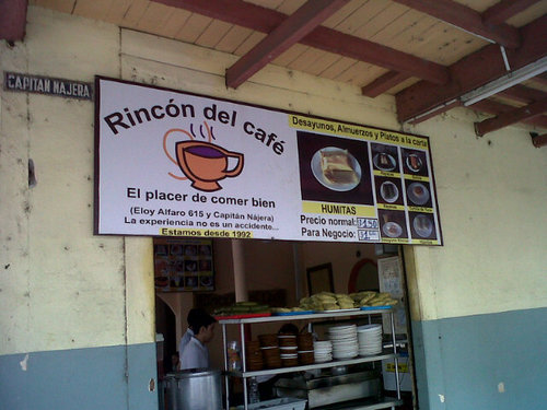CAFETERIA UBICADA EN CAPITAN NAJERA 226  Y ELOY ALFARO ESQUINA DONDE SE VENDEN LAS MEJORES HUMITAS, BOLLOS Y HAYACAS DE GUAYAQUIL