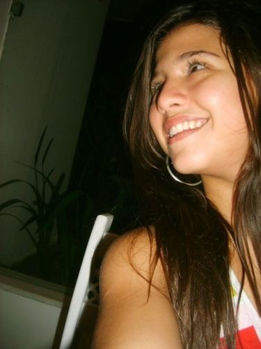 Quem se descreve se limita.