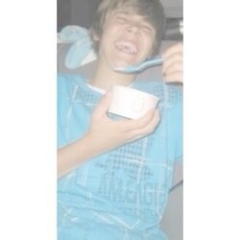 justin, selena and gossip girl