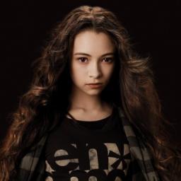 Ola World  I'm The Vampire Diaries fan , True Blood , playing LOL 
:*
Team Follow Back