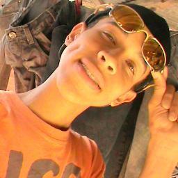 Olha eu di novo , pauliinho ,17 anos ,chato pros de fora e favoravél pra qem conhese haha ^^