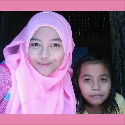 Instagram: novia_khanisa