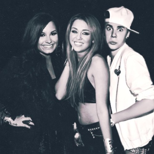 justin | miley | demi | saw justin live 11/17/12 ツ i ship jiley #staybeautiful