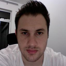 Um cara apaixonado por computadores, metamorfose ambulante, applemaniaco amante d comédias e de um bom rock melodioso.vem comigo que eu te conto o resto