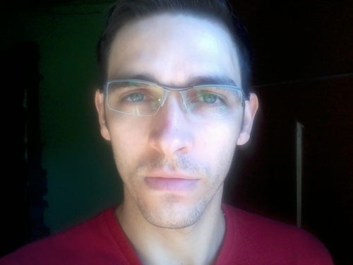 apaixonado pela minha linda esposa e minha filha, esse cara sou eu...