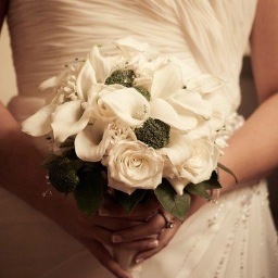 Weight-loss consulting for brides and wedding parties, on your schedule.