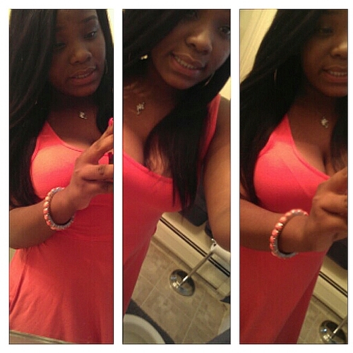 Out Here Maken Power Moves & Ballin On Hoes #DailyShit .! : )