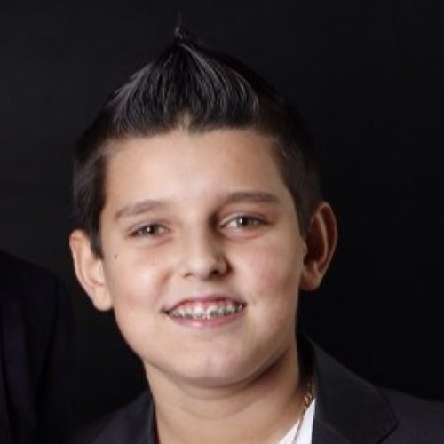 ''Se Deus é por nós , quem será contra nós?'' Servo de Jesus, Filho do Altissimo , discipulo do Pai :)
