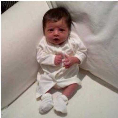 lmadAlHosn's profile picture. : ،،، گلما اشتقت اليگ رسمت خيآلگ ،، وحضنته ،،،