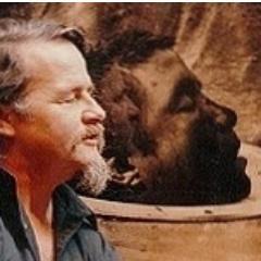 Artist, musician, writer, and progressive living in Mexico, dedicated to the advancement of surrealism as a mass movement.