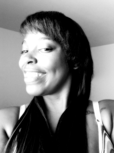 hi my name is janice people call me miss jay also black diamond i know im a star so im here to strat my career my wrok is fun to me i im a money maker