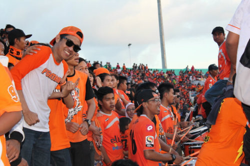 Bangga menjadi Pusamania.. ! ! ! Mencari seseorang yg tebaik ketimbang yg terindah sepanjang usia.. #PusamaniaPercussion forza Juventus La Vechia Siggnora