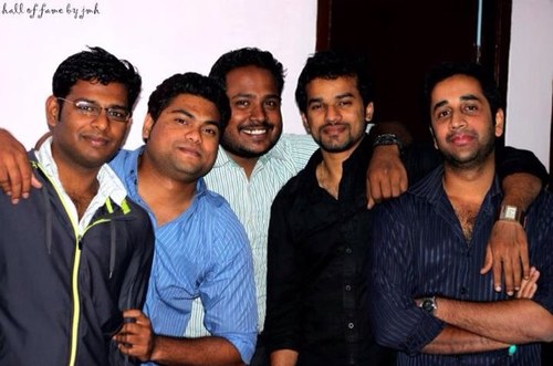 Automobile lover, SUV lover, mechanical engineer, wannabe trader, an awaiter of clean india