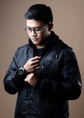 Photographer & Graphic Designer || 081375187175 || ig : @septianariefk