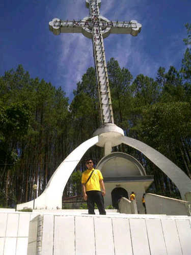 Mechanical engineering @state university of jakarta..work hard play hard..
 HSX 125 COMMUNITY BEKASI CHAPTER # 342
