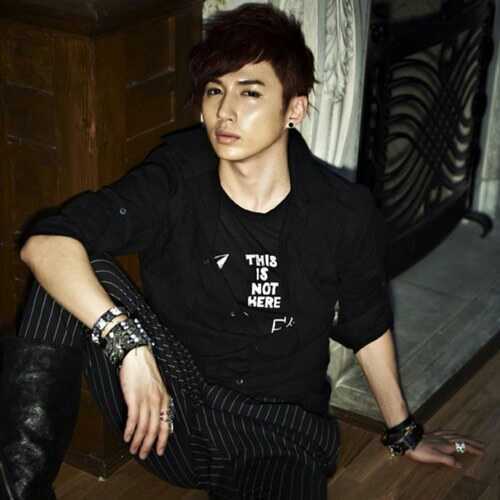 I'm not real SeungHyun. real SeungHyun twitter:(@MLS77777) 양도받은날:2012.02.05~2012.11.19  봇종료했어요
