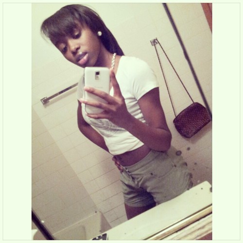 ShonnaCuteAss__'s profile picture. instagram: shonnaaaa | 17 | #WCBD Finess Blood4L♥