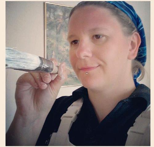 Professional female painter & decorator,City & Guilds trained,Do you need some painting or decoration work? Perhaps you need some help with hanging wallpaper?