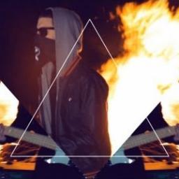 scratch and techno lover.
