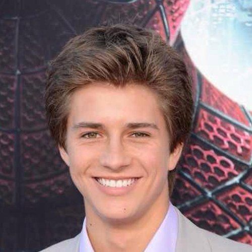 Hey i am chase i love sex married to @MarianaFoster_ way better then my ex
