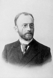 Основана в 1932-33 годах. С 1991 года библиотека носит  имя Викентия Викентьевича Вересаева. Активная клубная деятельность, выставки картин, просветительство.