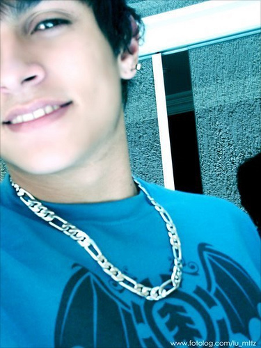 Vivendo extensamente desconfiando  do #FUTURO e seguindo em frente \õõõ