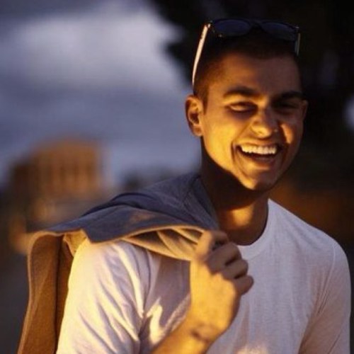 lillodipiazza's profile picture. Dottore in Economia Aziendale. Blogger Geek e Web Designer per passione. PS. Il piano A è destinato a fallire.