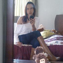 AmandaPatrici27's profile picture. 