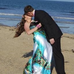 fell in love with my high school sweetheart and i fall for him everyday all over again3
