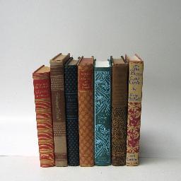 Vintage decorative books for home decor , wedding decor and vintage photography props. https://t.co/skiJXSULAd