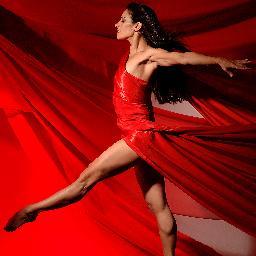 Bailarina clásica y contemporánea, porteña de Caballito, madre al fin.
