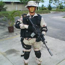 Desastres + Sarcasmo + Irónico + Celos + Inseguridad + Lío + Rarezas + Estupidez + Sueños Locos = YO