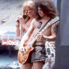 Neste jogo que chamamos de vida, ninguém disse que seria justo.
W. Axl Rose