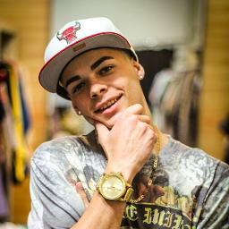 ~ Brαnkinhow lindoo chatoo dançarino  oficial do @mc 2k 17 anos *--*