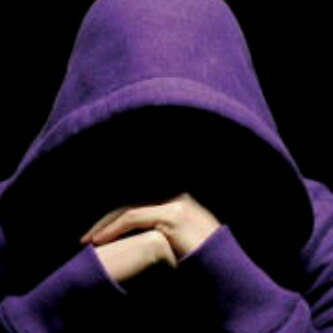 ‏صحيح... مجنونَ بس جنوني عالمي
عبيط... ۈالعبط فيني ميــــانہ '''
مستاانسَ... ماهمني لا اول ولا تاالي 
عاجبني طبعي... ۈ مَااعاشر الا ناس ذيابہ ... ‏