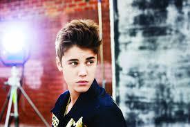 Twitter dedicado ao @justinbieber e todas as BELIEBERS DO BRASIL, sou a @erikacristine4S