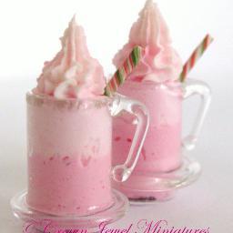 IGMA Artisan Robin Brady-Boxwell - ULTIMATE realism in 1:12th miniature food art for the discriminating dollhouse collector.