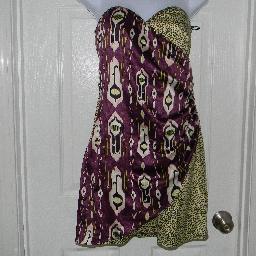 E-Bay fashionista. I specialize in Women's Clothing, Check me out  http://t.co/ZPuy58A2Lp