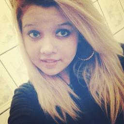 Deus transforma choro em sorriso, dor em força, fraqueza em Fé, sonho em realidade ! #BELIEVE ♥
