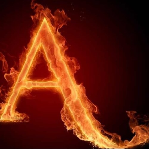 Hello! My name is Ahmed! I make MCPE videos everyday! I love you all! and if you wont mind checking out my channel please! 
    http://t.co/3I0YeHRpzE