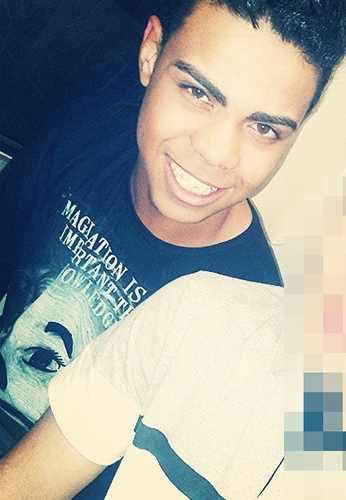 libriano, 16 anos , bailarino ,moro em sp,